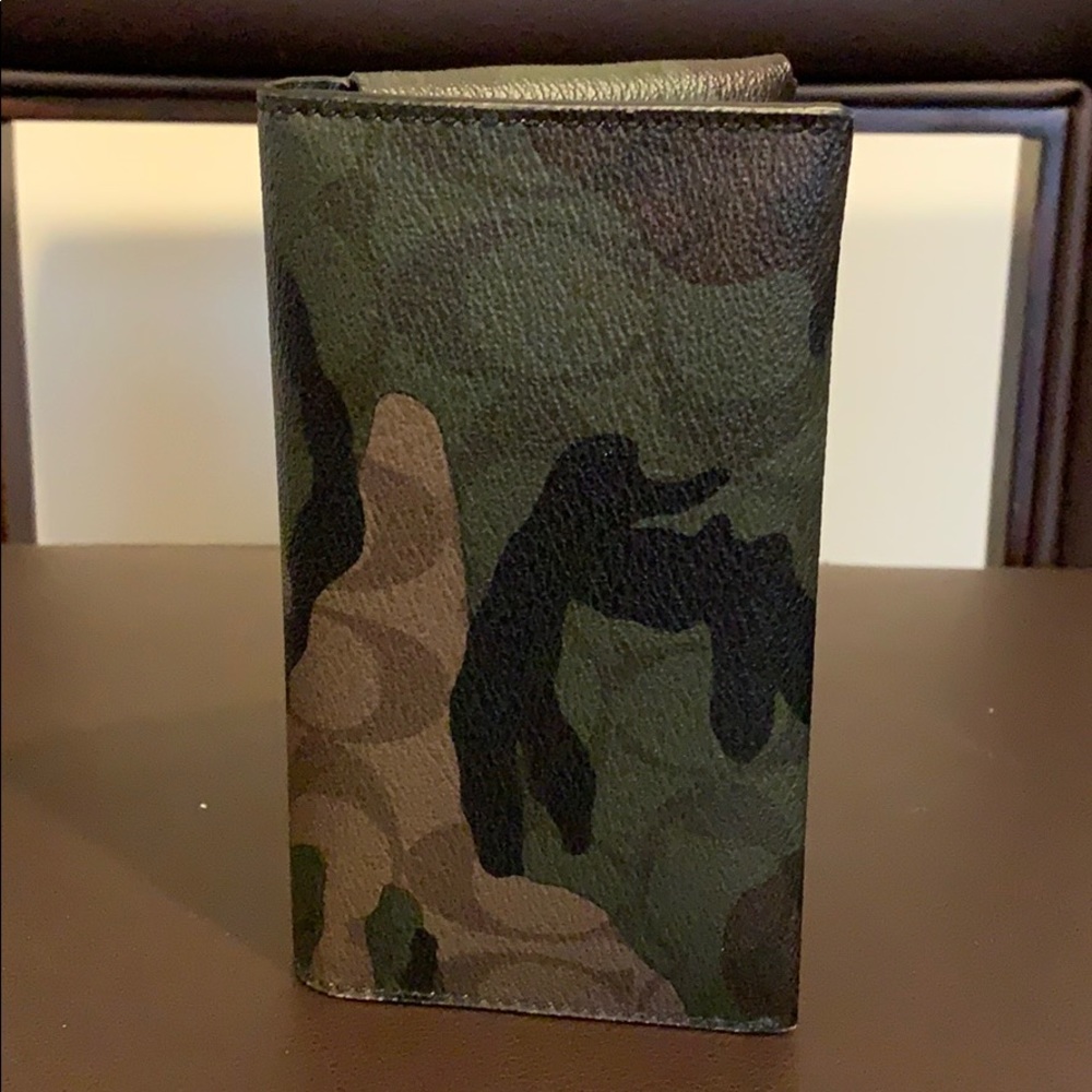 Coach Universal Camo Phone Wallet